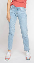 Afbeelding in Gallery-weergave laden, Il Dolce Tessa ( mom jeans ) light blue
